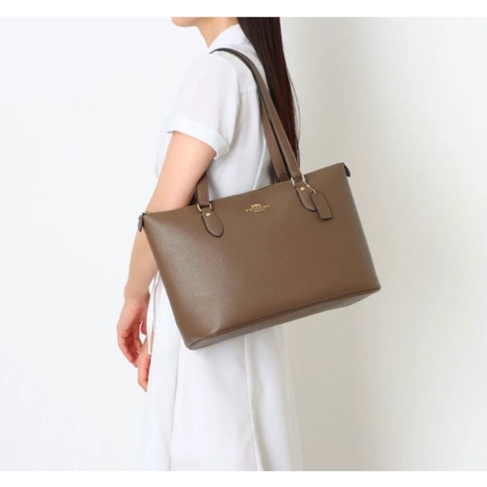 Coach Gallery Tote Bag Dark Stone Gold Hardware Shoulder Purse Tote